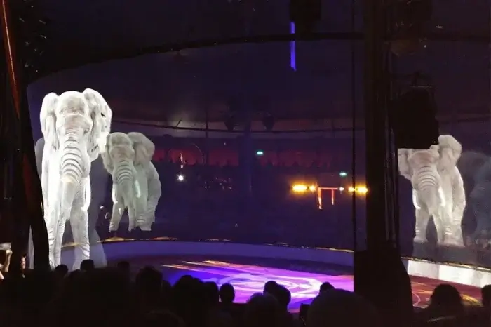Zirkusvorstellung mit Elefanten Hologrammen